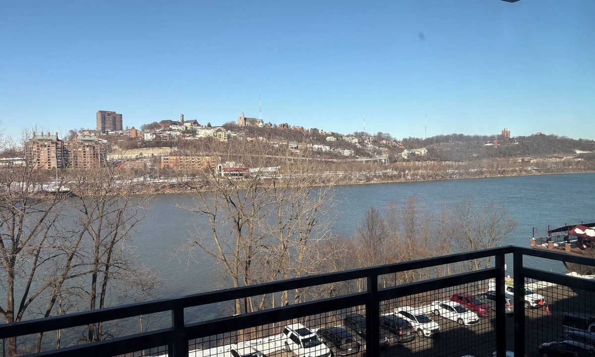 Newport Apartment | Minimal in every single way except for the view