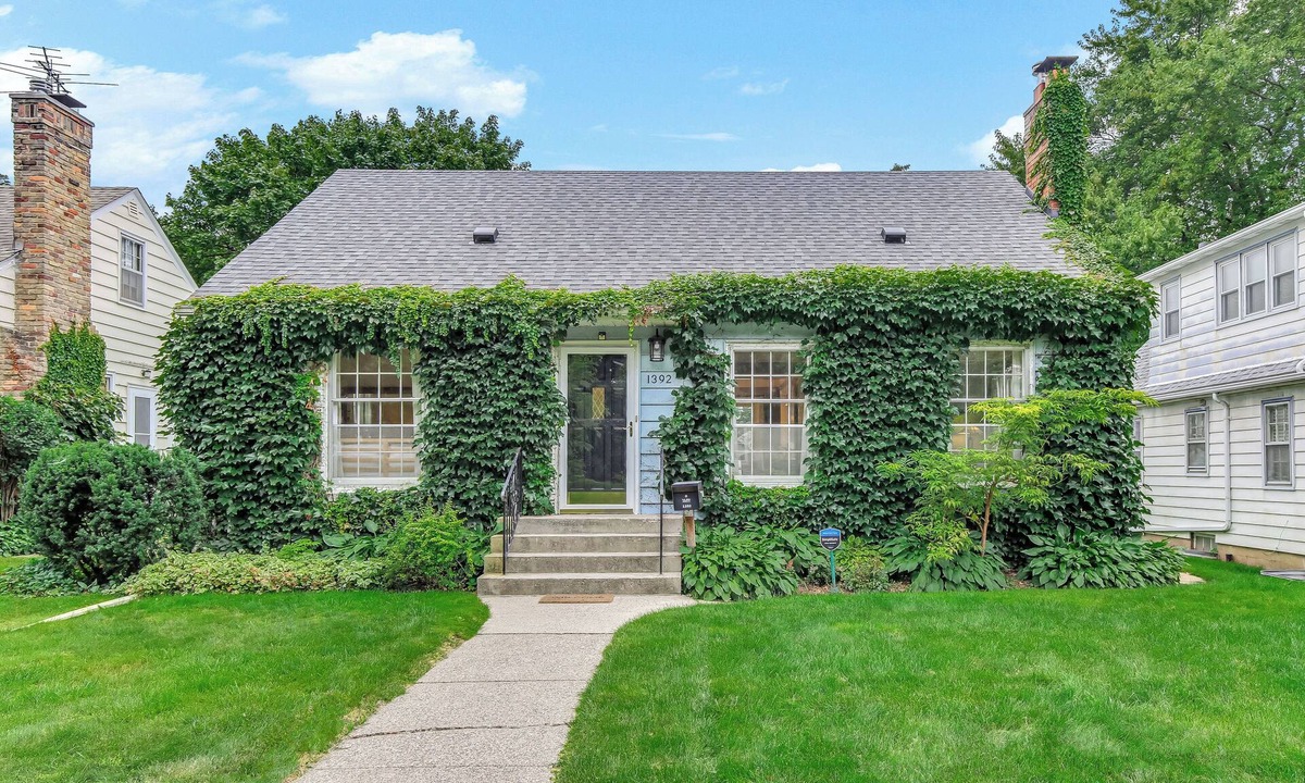Highland House | MINNeSTAY* Highland Hideaway