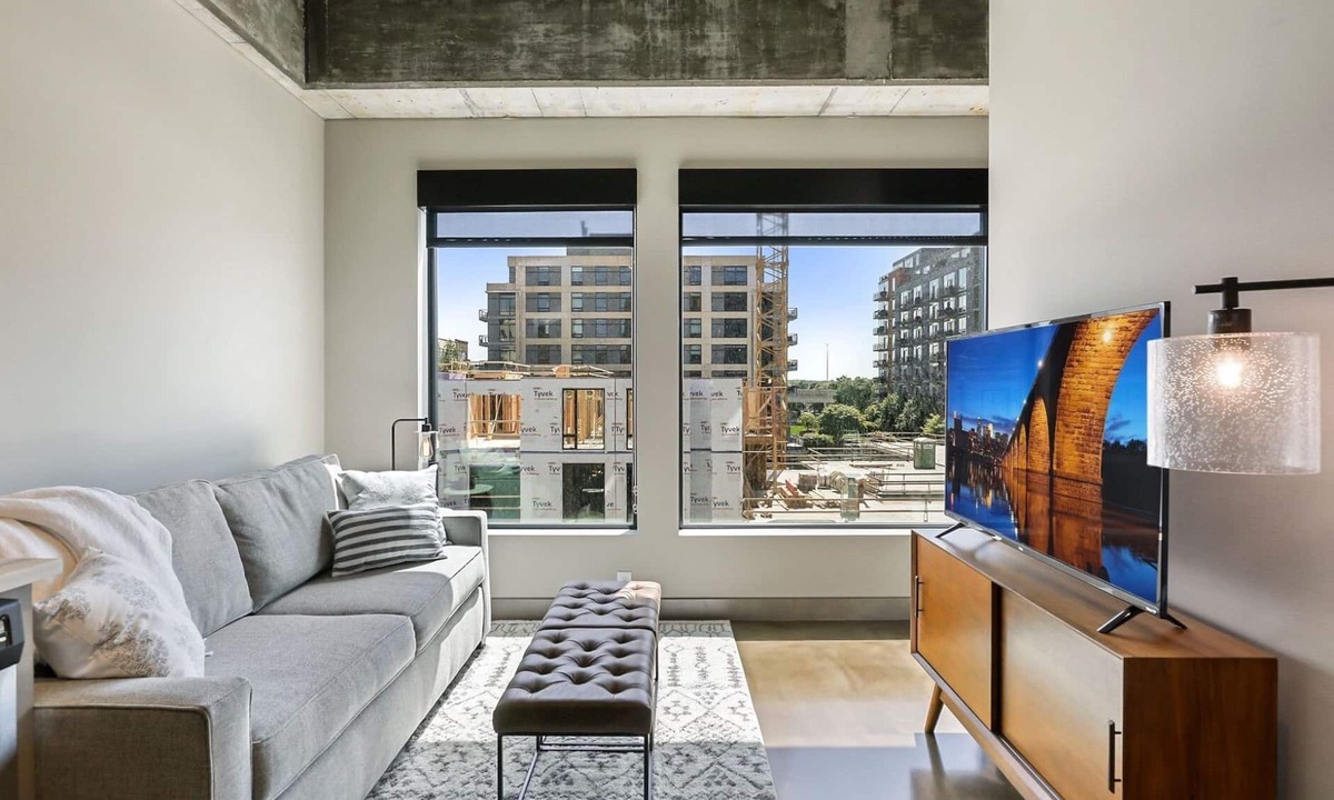 Warehouse District Apartment | MINNeSTAY* Sable 308 | North Loop | Target Center
