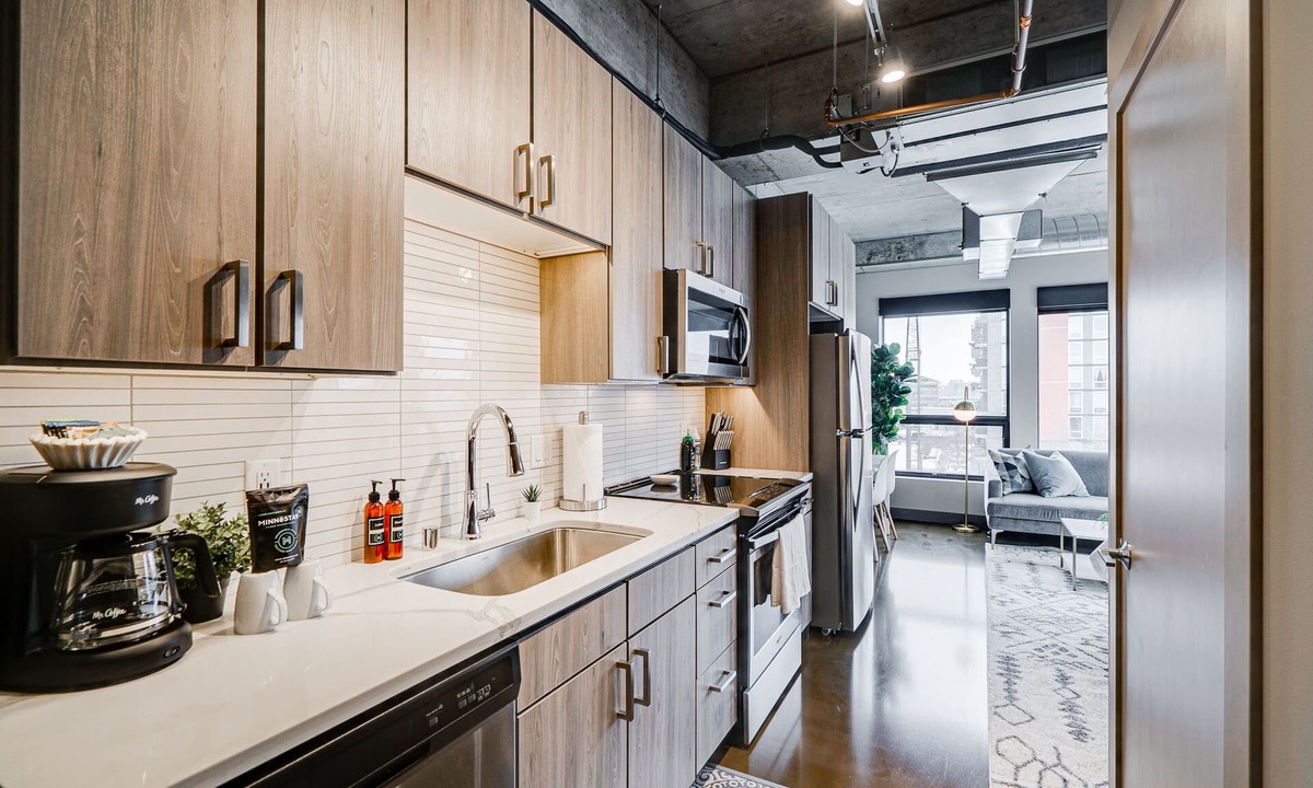 Warehouse District Apartment | MINNeSTAY* Sable 401 - Studio | North Loop | Target Center