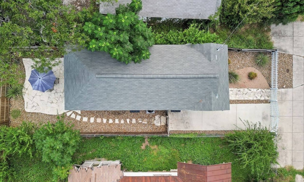 Near East Side House | *Mins 2 Alamo Ranch Hospital & River Center Mall *
