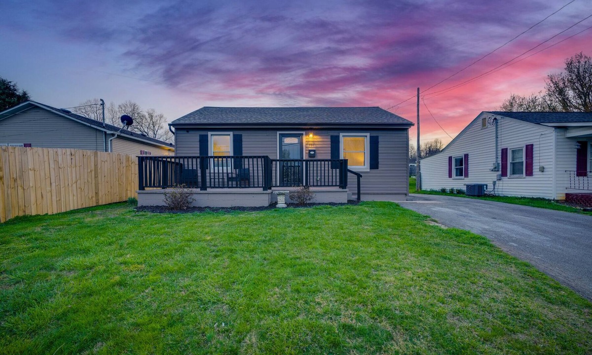 Johnson City House | Mins To Downtown~ETSU~Buffalo Mtn. Park~JCMC~VA Med Center