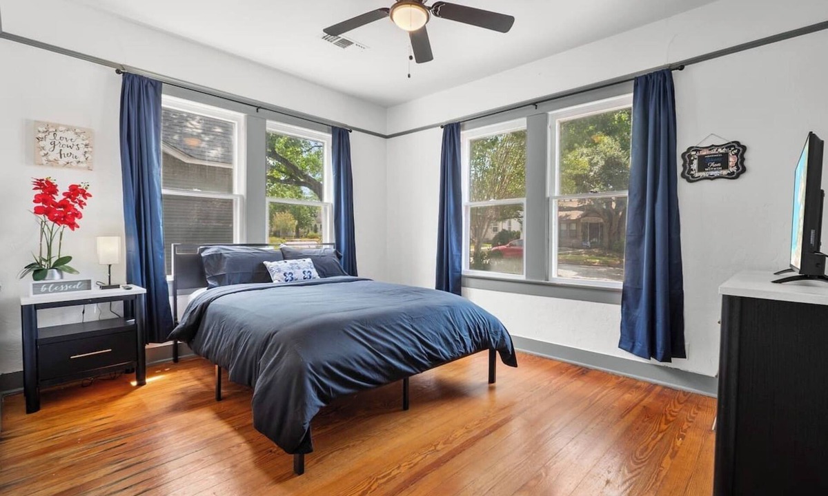 Highland Park House | *Mins To Methodist Hospital* Lux & Cozy*