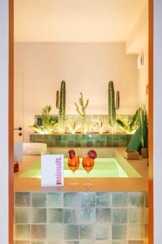 Vitrolles Apartment | minuit - Love Room avec jacuzzi privatif et hammam Marseille Aix