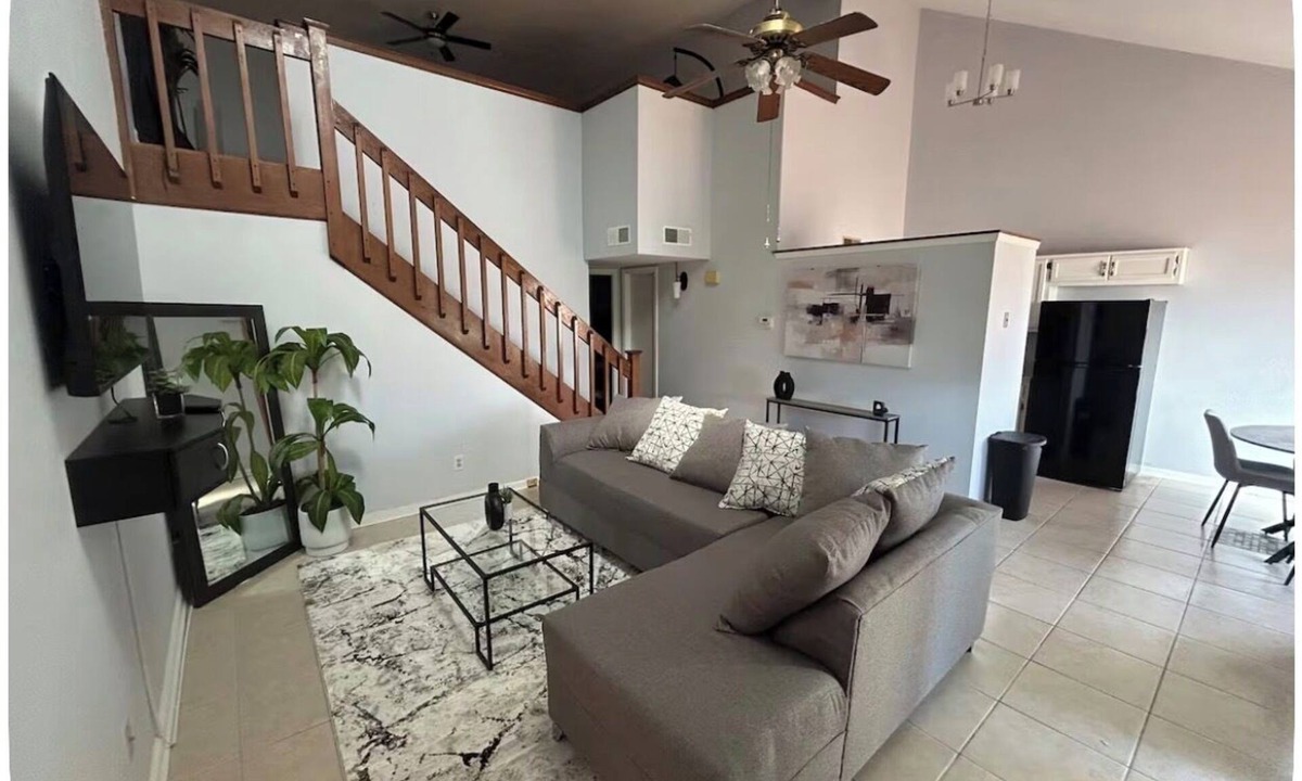 West Memphis House | Minutes to Beale Street! Quiet Comfort in West Memphis