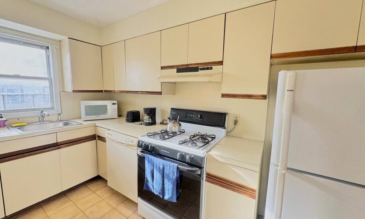 Guttenberg Apartment | Minutes to NYC spacious place