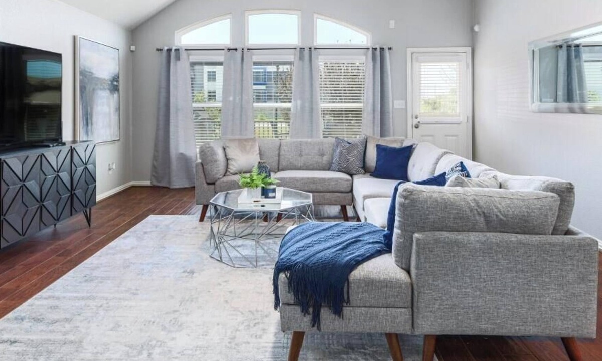 Round Rock House | Minutes to Two Step Inn | Modern 4BR + Parking
