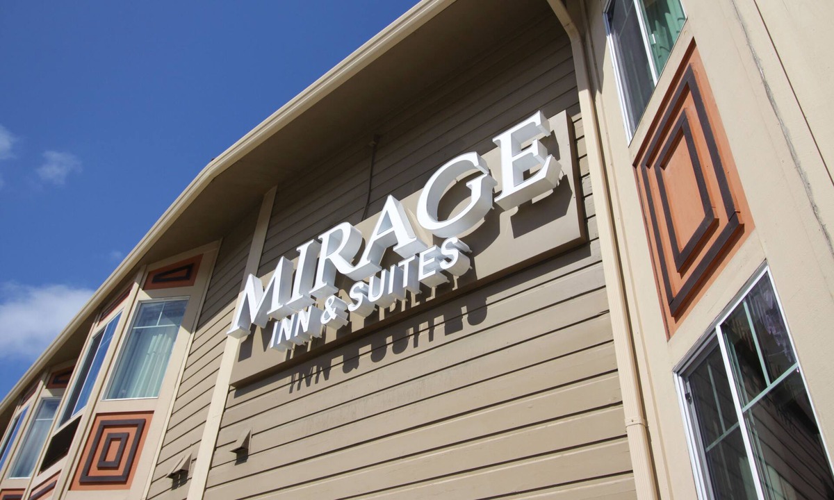 Parkside Hotel | Mirage Inn and Suites