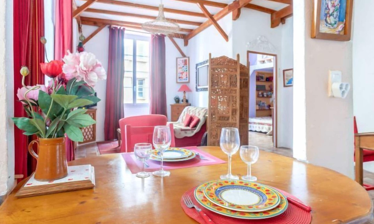 Old Town Apartment | Miralheti by Interhome