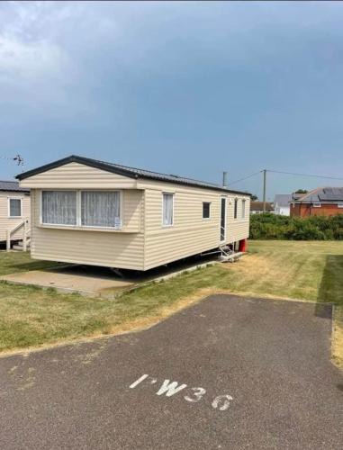 Leysdown-on-Sea Apartment | Miranda and Pauls Caravan