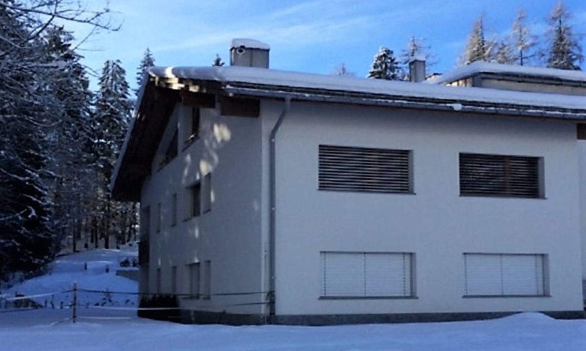 Flims Apartment | Mirasol, (Flims Waldhaus). 4.5 Zimmerwohnung by Interhome