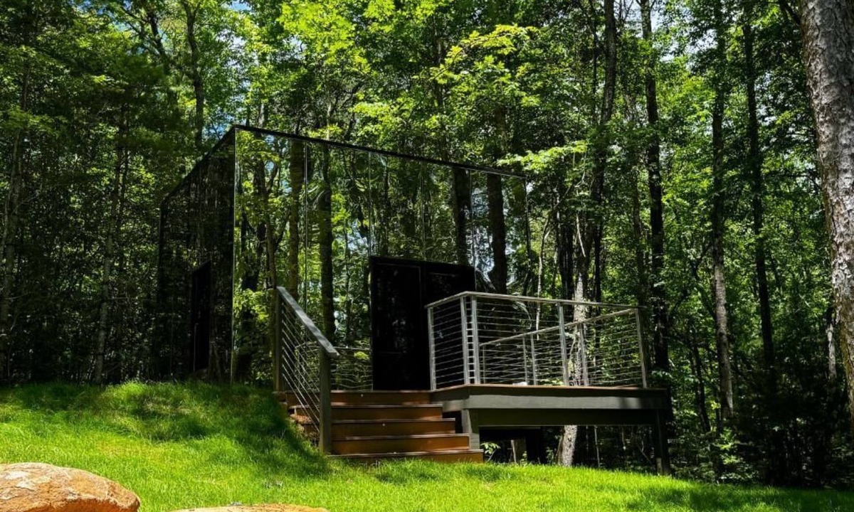 Balsam Grove Cabin | Mirror Cabin - Looking Glass