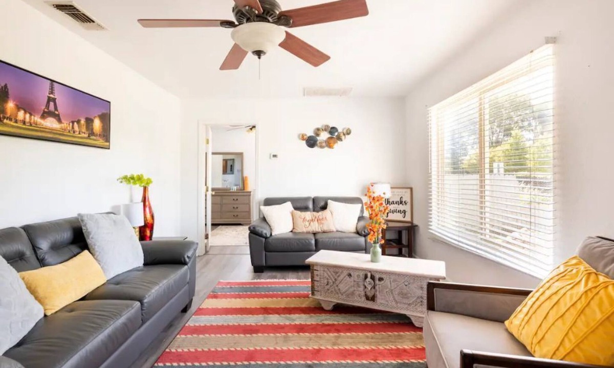 Yuba City House | Misha’s HunnCottage