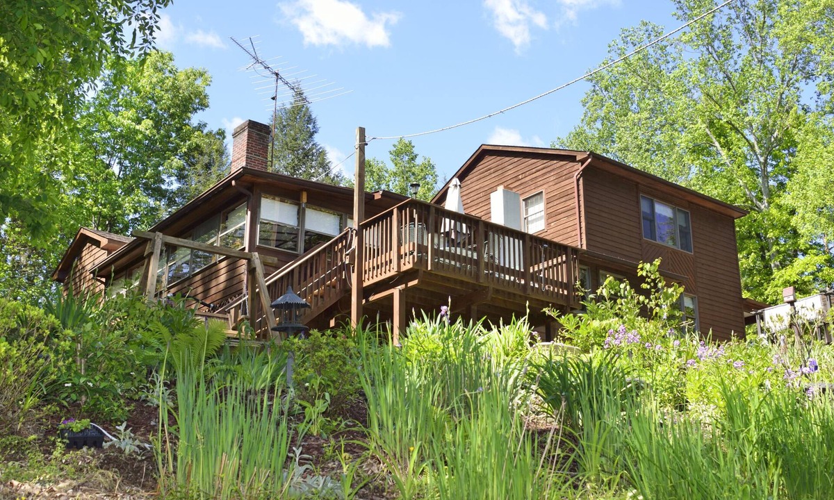 Haywood House | Miss Kitty's Place