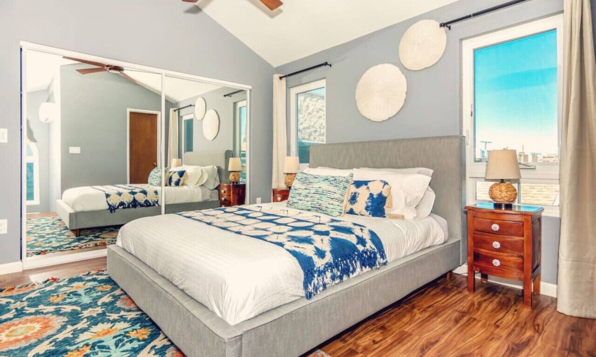 South Mission Beach House | Mission Beach 5bd Multi Unit|Steps to Sand+ Parking