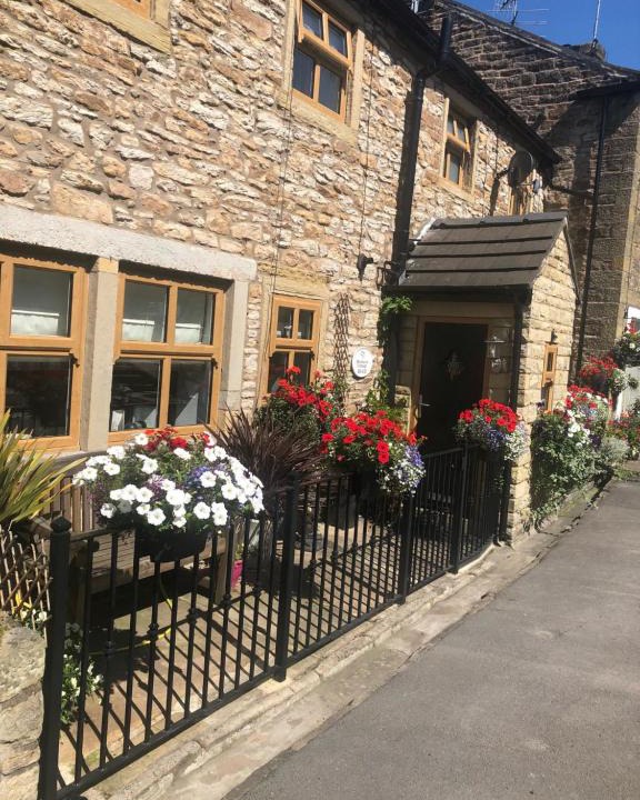 Foulridge House | Mistletoe Cottage