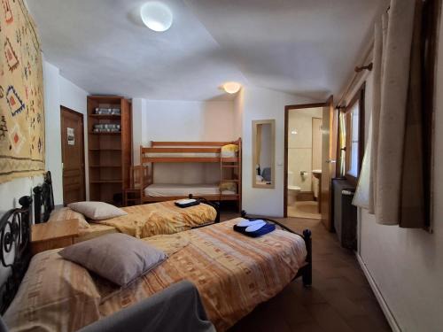 Setcases Hotel | Mitja Pensió Hostal Pastuira Vallter 10
