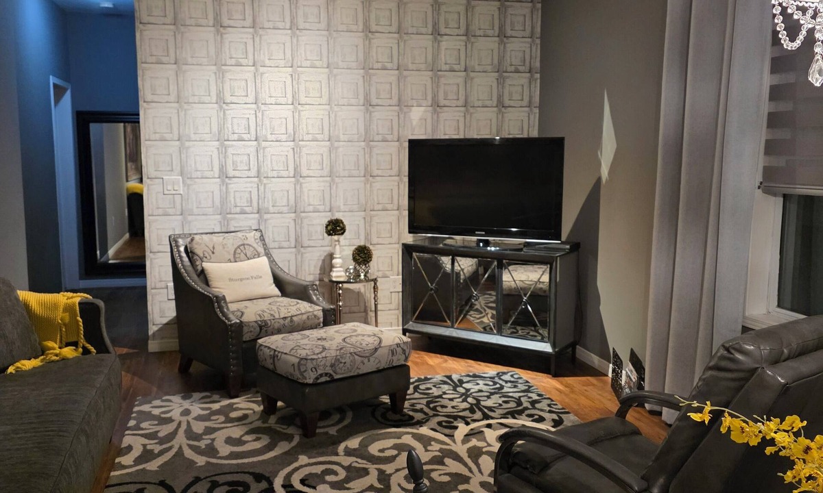 Sturgeon Falls Apartment | Mjd Place & Executive Suites