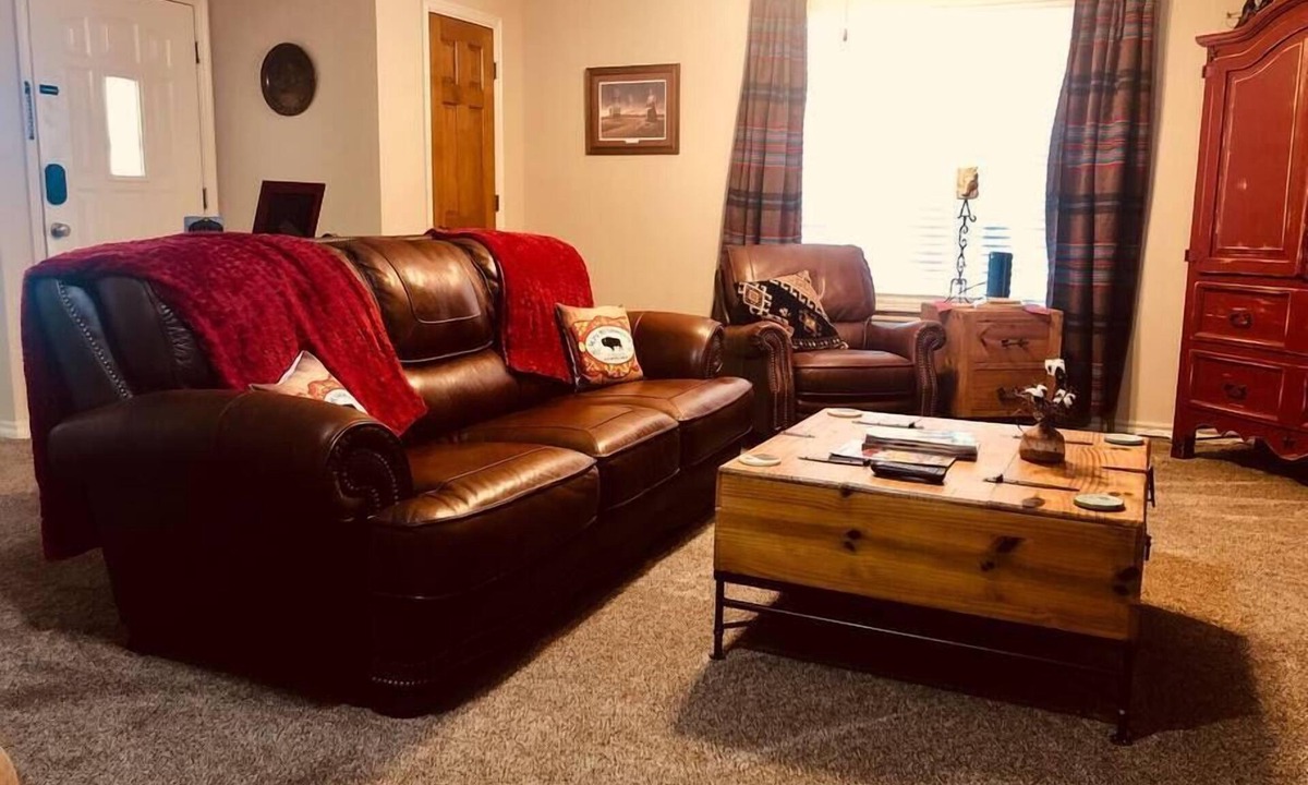 Pawhuska Apartment | MJ’S BUNKHOUSE #4