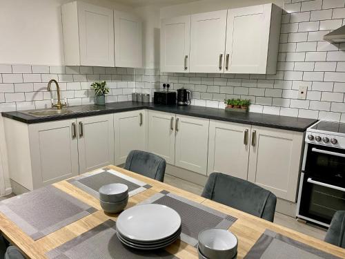 Milton Keynes Apartment | MK Central Getaway