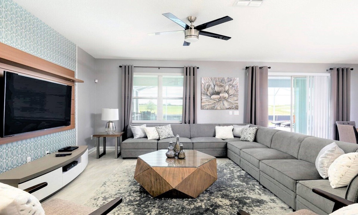 Four Corners House | Moana Bunk Room & Star Wars Galaxy Experience