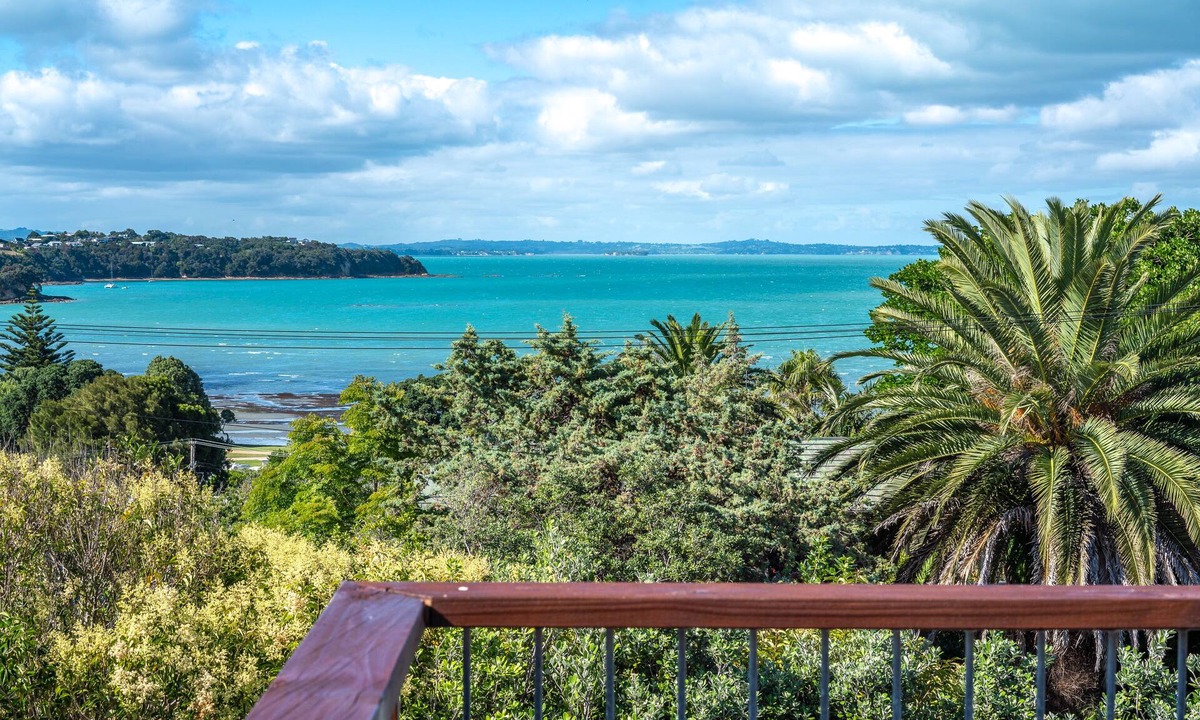 Surfdale Cottage | Moana Cottage