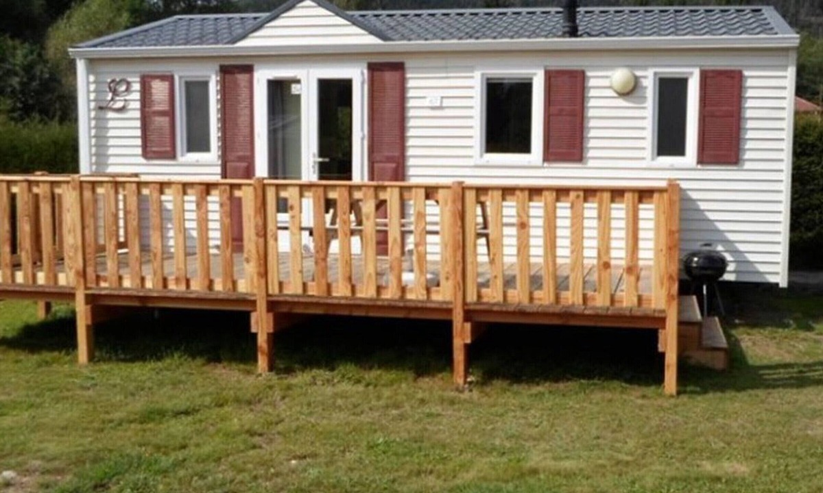 La Chapelle-devant-Bruyeres House | Mobile home for 6 with terrace in La Chapelle-devant-Bruyères