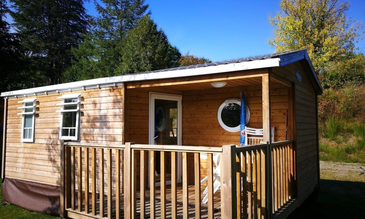 Saint-Laurent-les-Eglises House | Mobile Home 2 Chambres Dans Camping 3