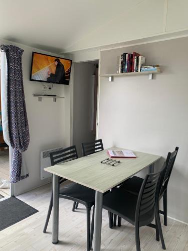 Litteau Other | Mobil Home 10 M et Mme COLAS