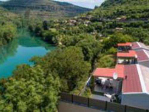 Saint-Rome-de-Tarn Other | Mobil-home cosy avec terrasse pour 5 personnes - API-1-52-1066