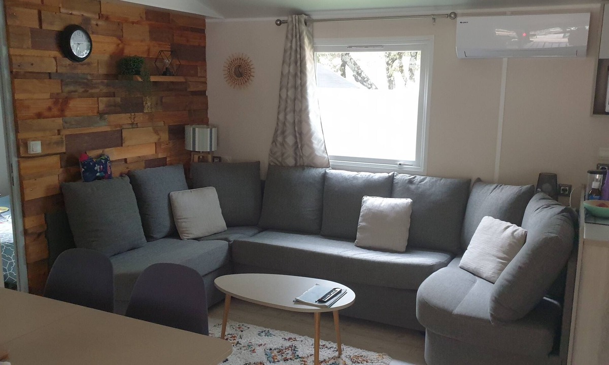 Orgnac-l'Aven House | Mobil-home Dans Petit Camping Tranquil. Calme, Ombragé et Nombreuses Activités