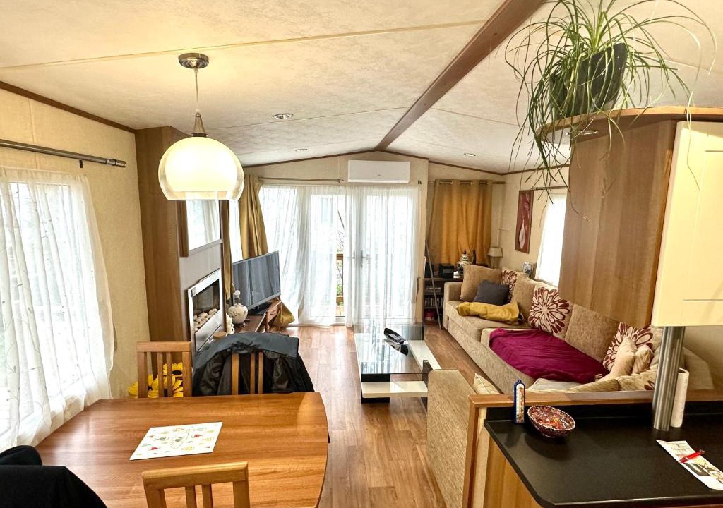 Notre-Dame-de-Riez Other | Mobil home spacieux tout équipé dans résidence avec piscine
