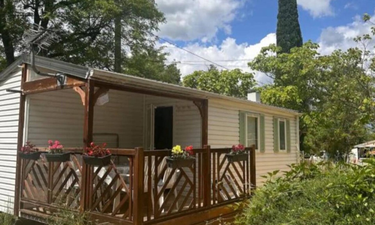 Saint-Paulet-de-Caisson House | Mobile home on the banks of the Ardèche and the medieval village of Aiguèze