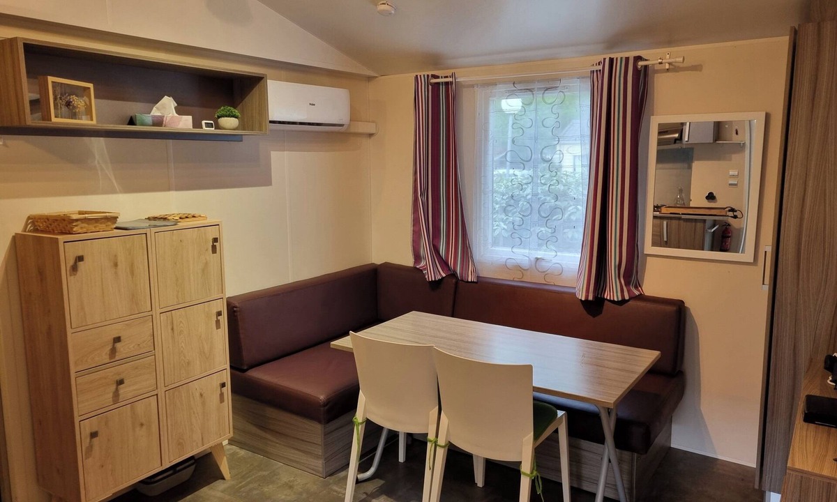 Sainte-Eulalie-en-Born House | Mobile home near Mimizan in a peaceful campsite
