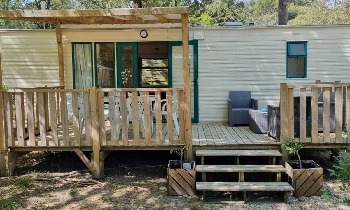Saint-Jean-de-Valeriscle Ski Chalet | Mobile home 2 adults and 3 children