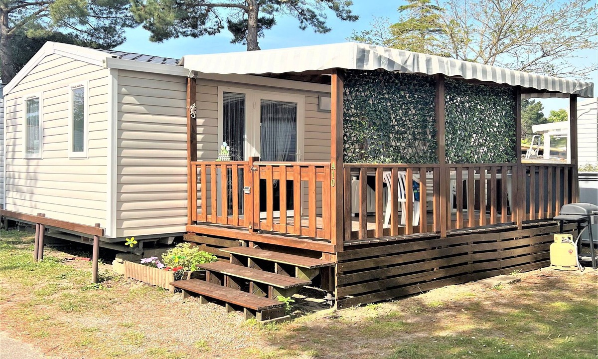 Saint-Jean-de-Monts House | Mobile Home - Sleeps 4 - Parking - Family Pools
