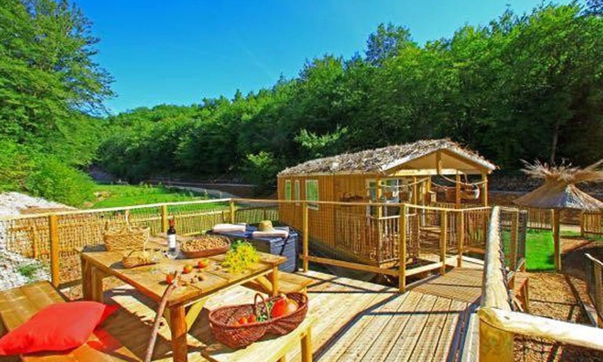 Saint-Amand-de-Coly House | Mobile home - 5 guests