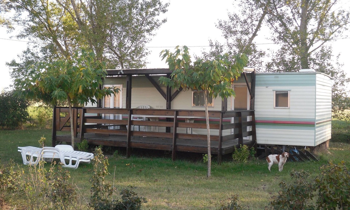 Carlipa House | Mobile home at the farm with pool, sleeps 4 to 6, diverse activities