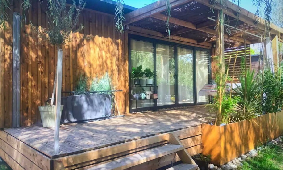Onesse-et-Laharie Ski Chalet | Mobile Home/Bungalow dans les Landes - Quiet, near pond and beaches.