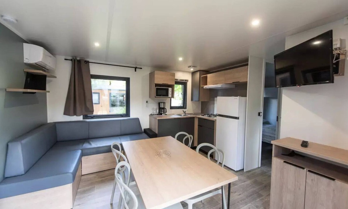 Saint-Maximin House | Mobile-home COQUELICOT + 3 bedrooms 2 to 7 persons - 2 pers. included in the price