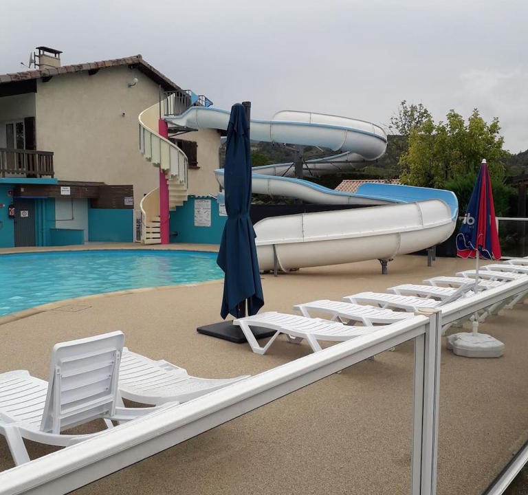 Condrieu Apartment | Mobile-home dans camping 4 étoiles