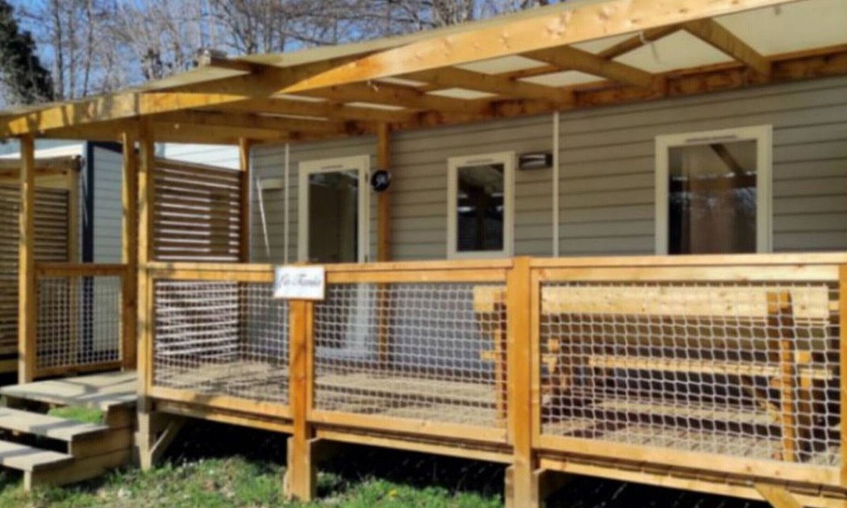 Challes-les-Eaux House | Mobile home for 6 with terrace at Challes-les-Eaux