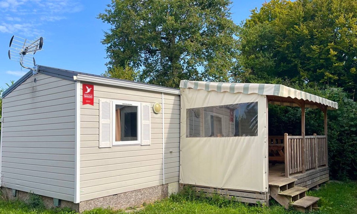 Angicourt House | Mobile Home for 4 with Terrace