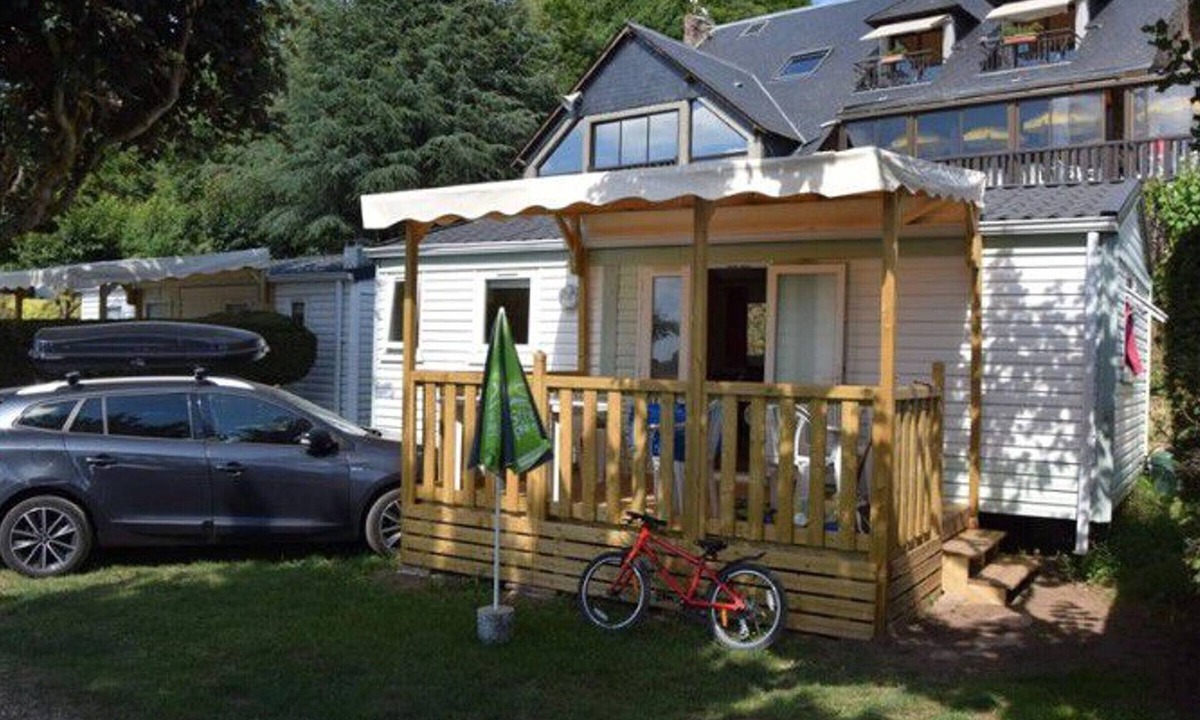 Salles-Curan House | Mobile home for 5 guests, terrace, equipped kitchen