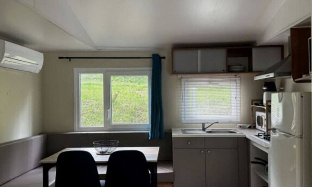 Saint-Vincent-de-Lamontjoie House | Mobile home for 6 with terrace