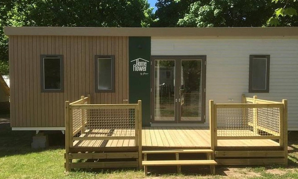 Avrille House | Mobile home for 6 with terrace in Avrillé