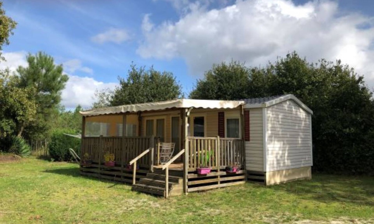 Commensacq House | Mobile home