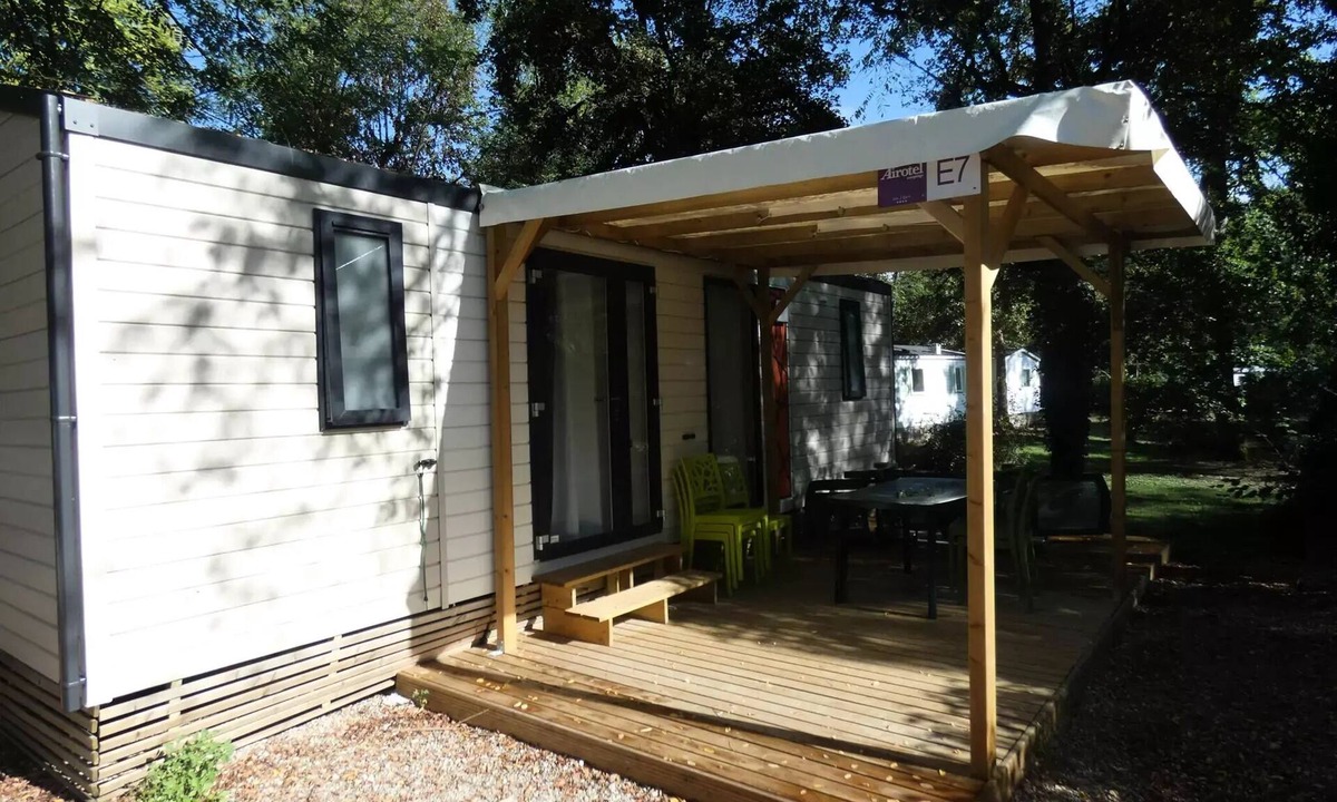 Belmont-Tramonet House | Mobile home Loggia with covered terrace (29 m²) sleeps 6