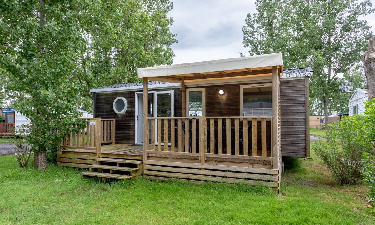 Angles RV Rental | Mobile Home 'Mobil-home' with Shared Pool and Private Terrace