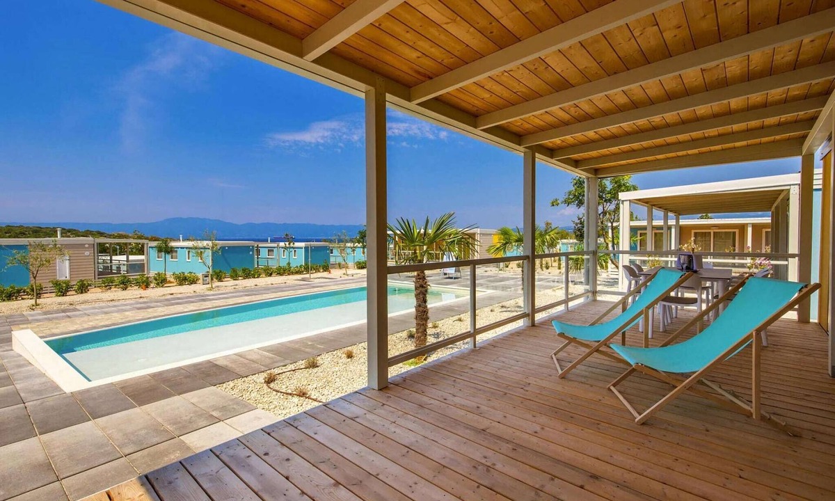 Omisalj House | Mobile Home Omisalj with Seaview at Beach